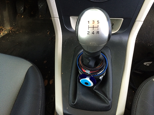 a manual transmission car in neutral